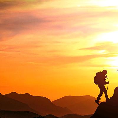 小张（腰突不躺平）