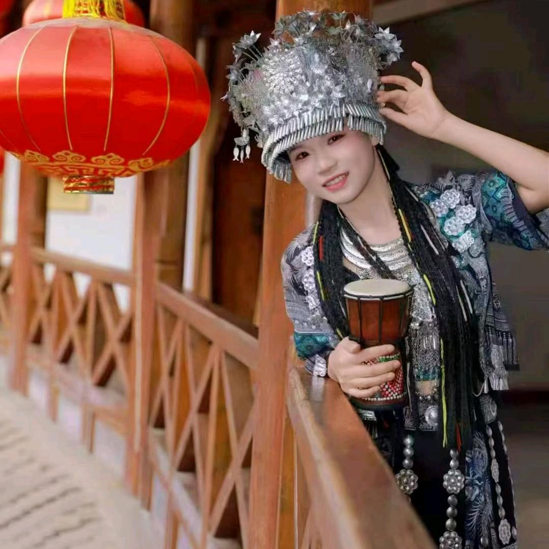 🥀懒散の小青🍓ོ࿐