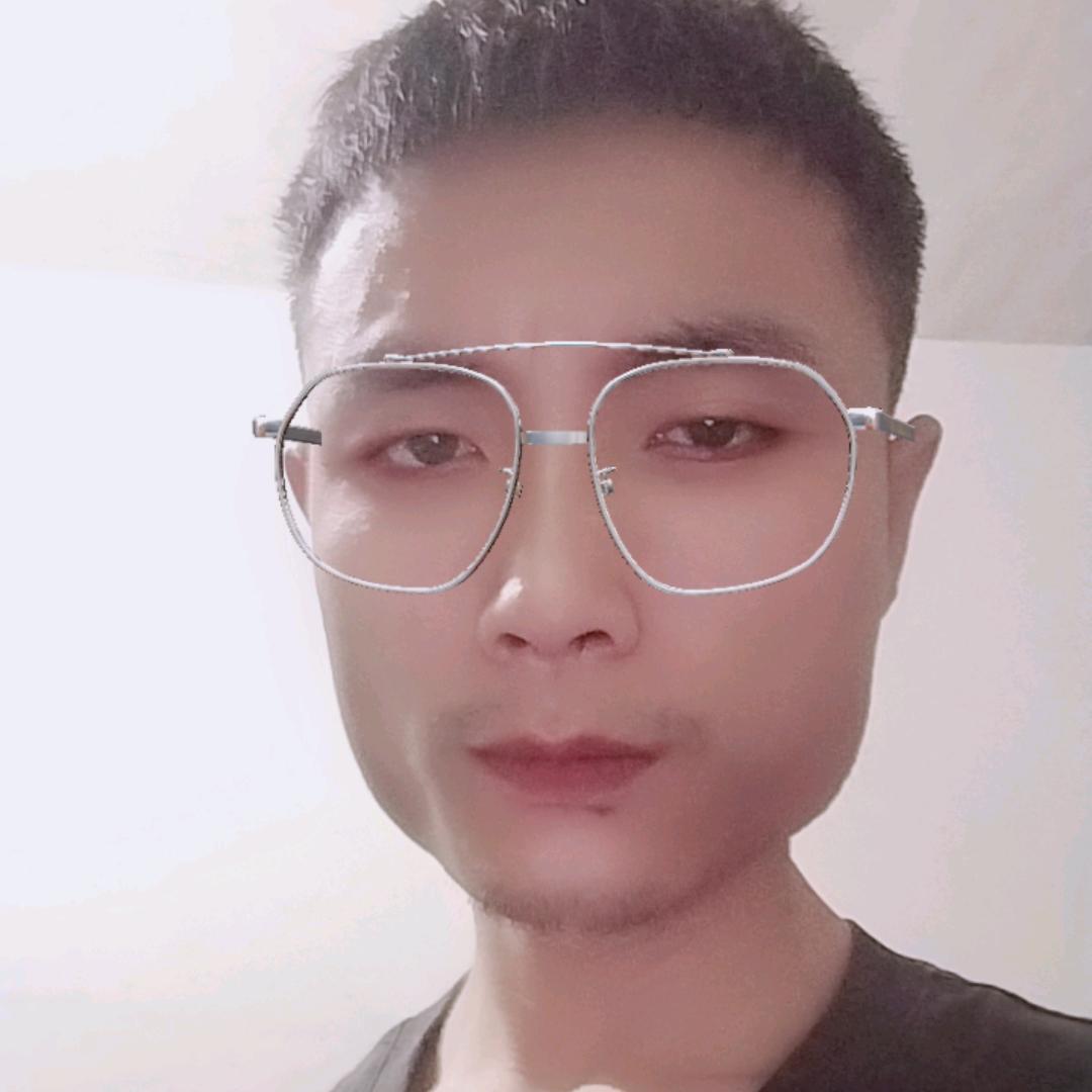 亮亮