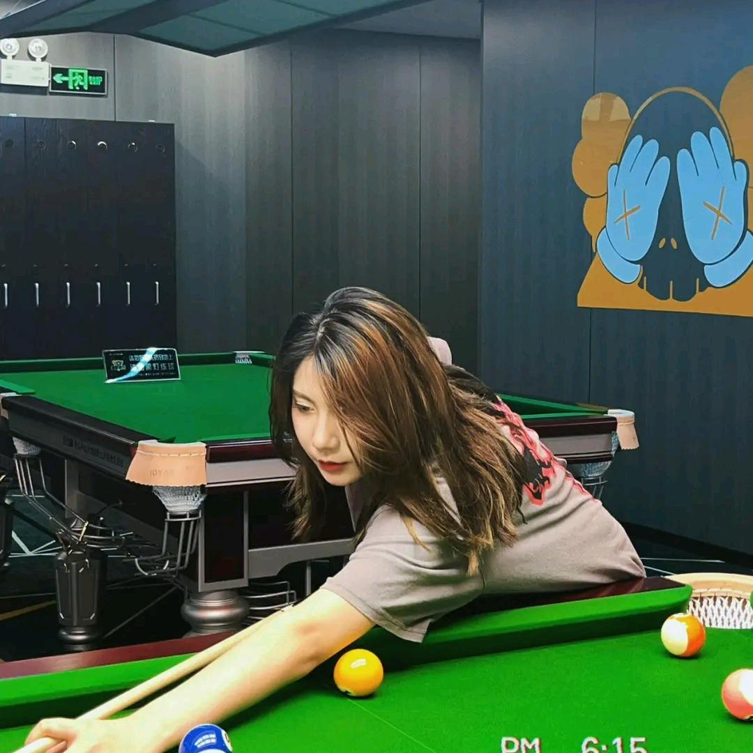 台球小妹