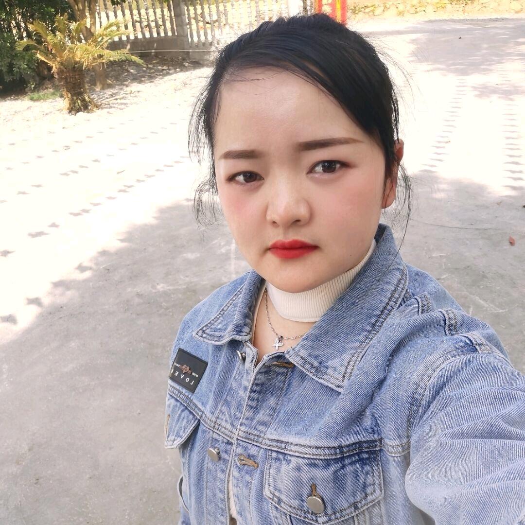 专注面部护理  —芳芳