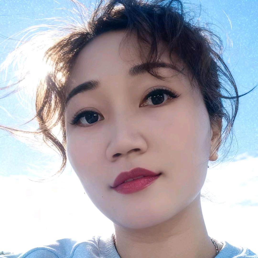 卖羊骨的小姐姐
