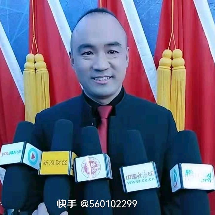 殷三《星光大道》草根艺人