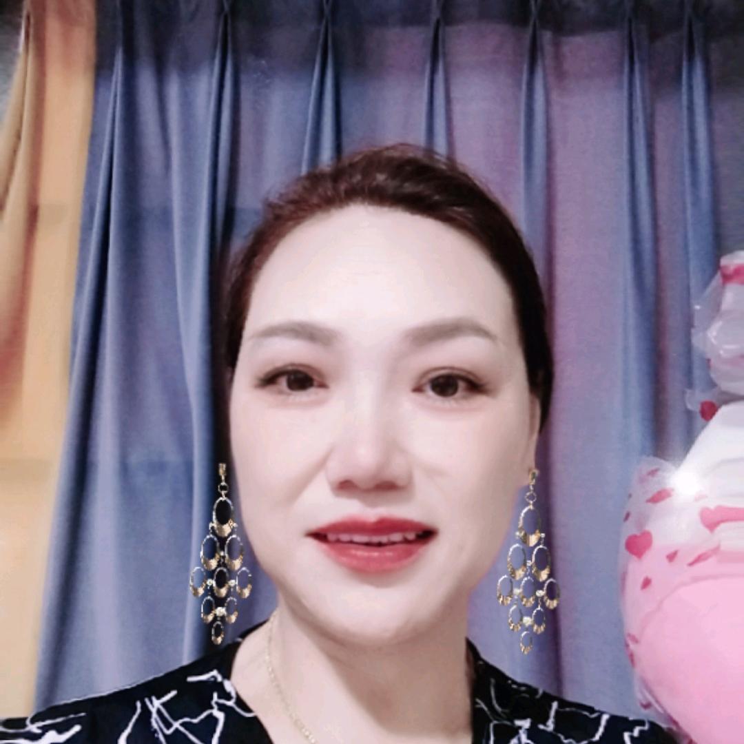 杨梅姐小号(大号下午3点10开播)