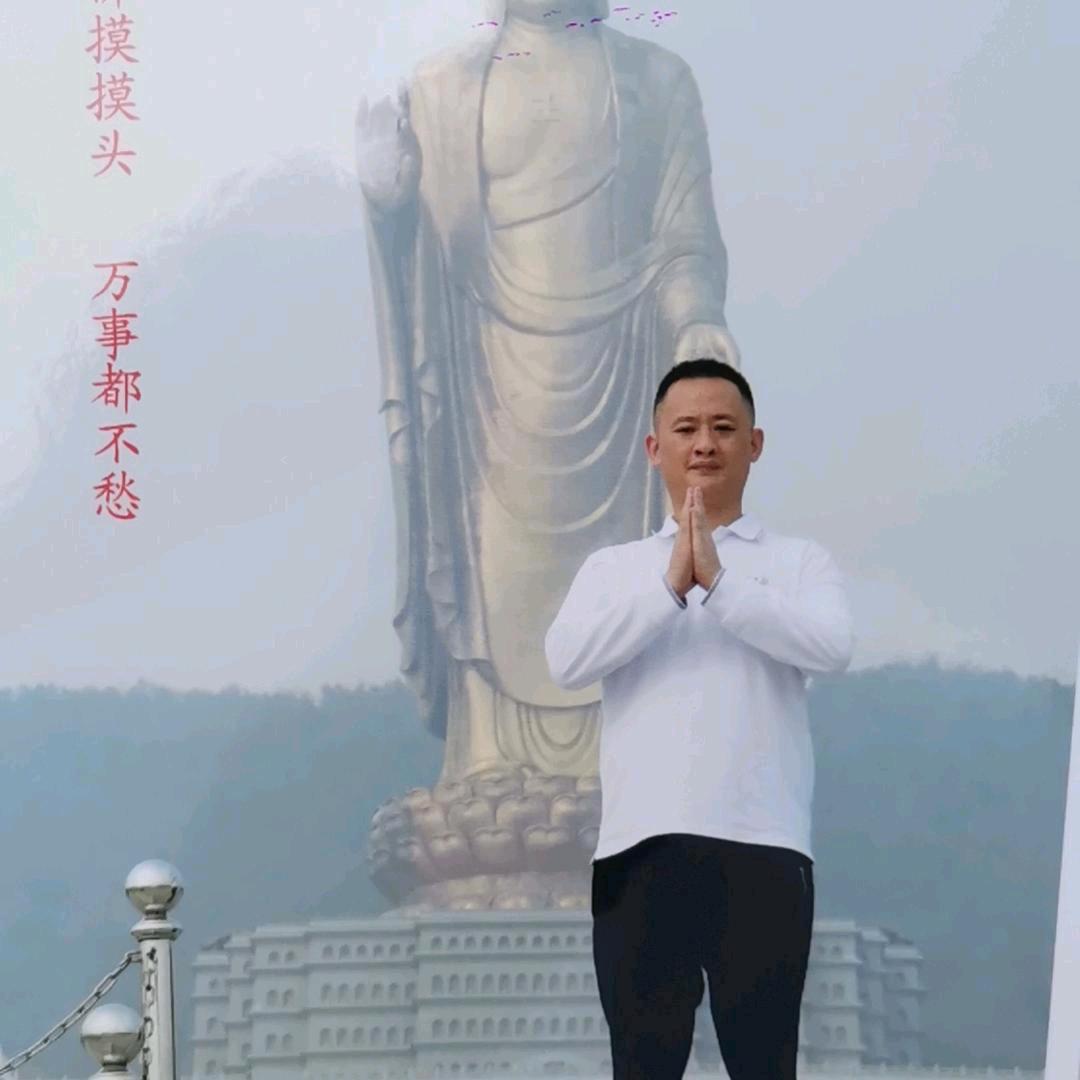 阿龙