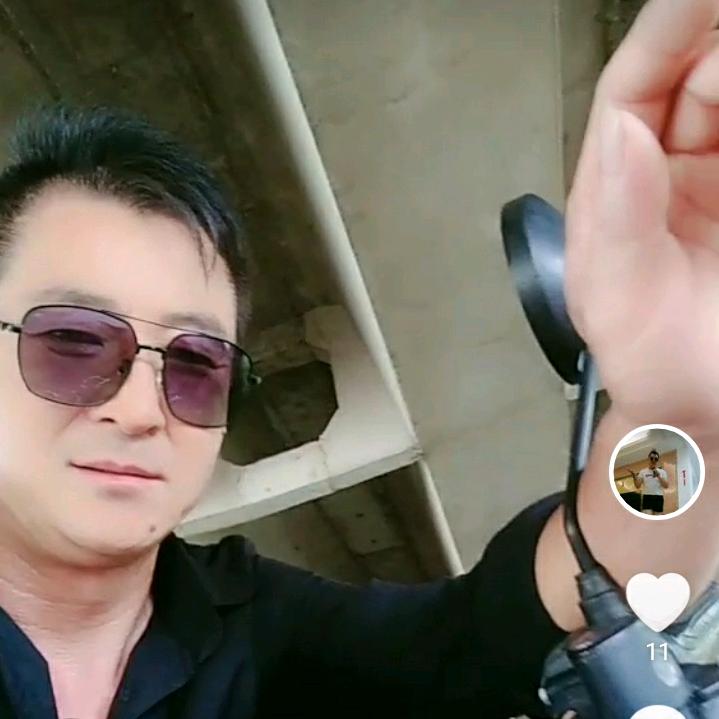 你是我的意中人。