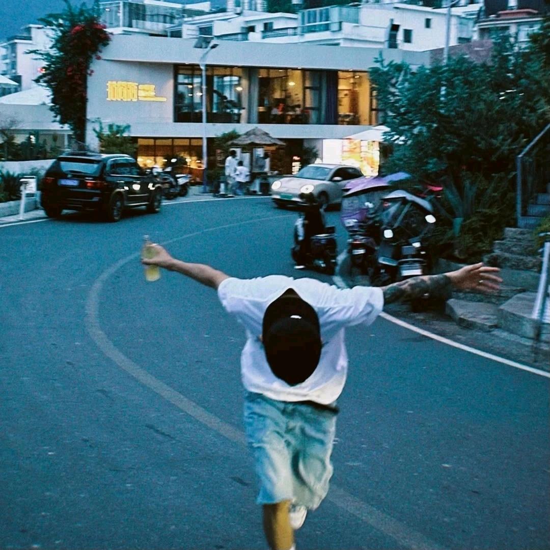 张不大.