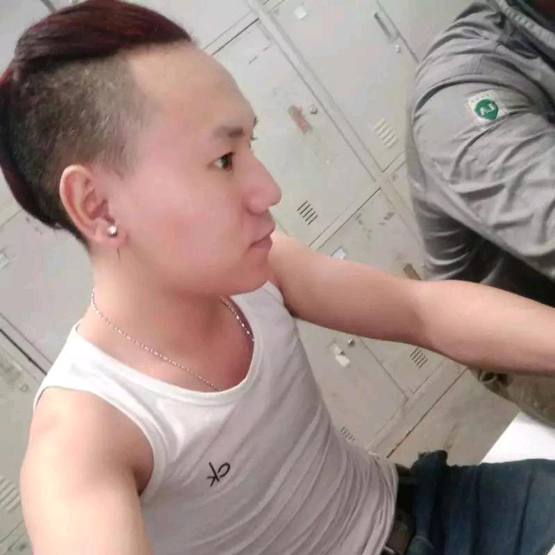 国网重庆彭水电力小哥