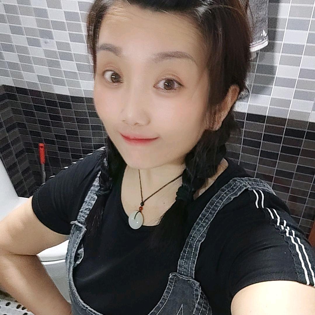 小辫子妞妞，