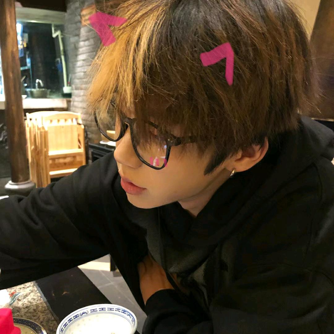 帅到泥m飞檐走壁帅到窝m无法自拔