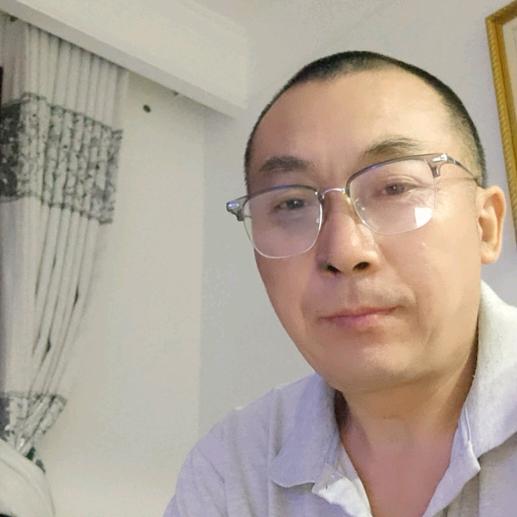 春风拂面，随风而动