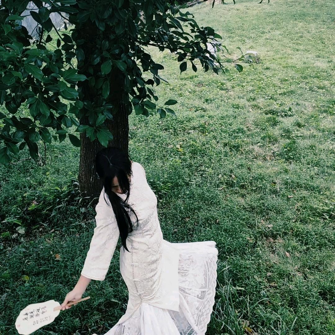 是周周呀