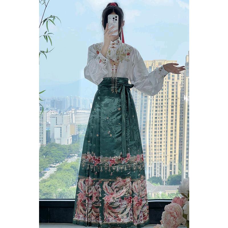 赫赫服饰工厂店