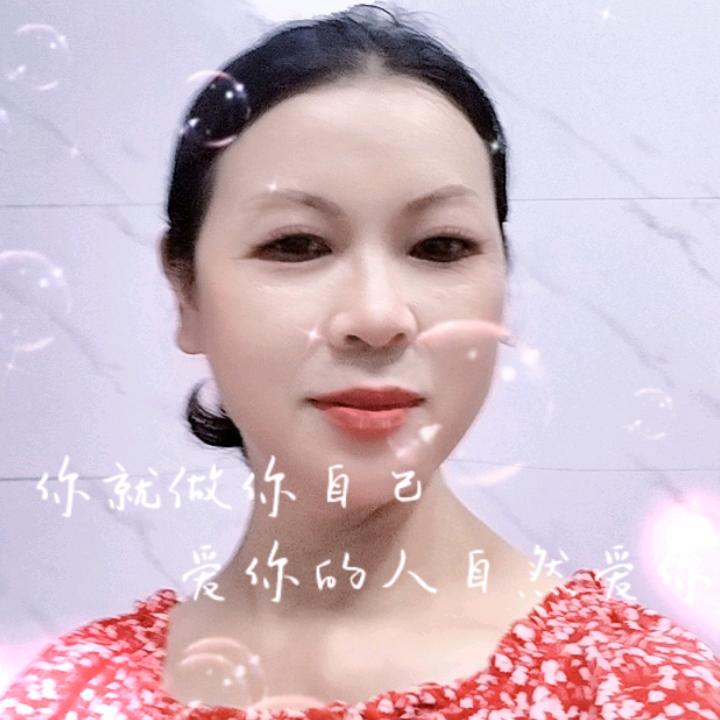 刘家二姐巜荷花龙鼓队》，