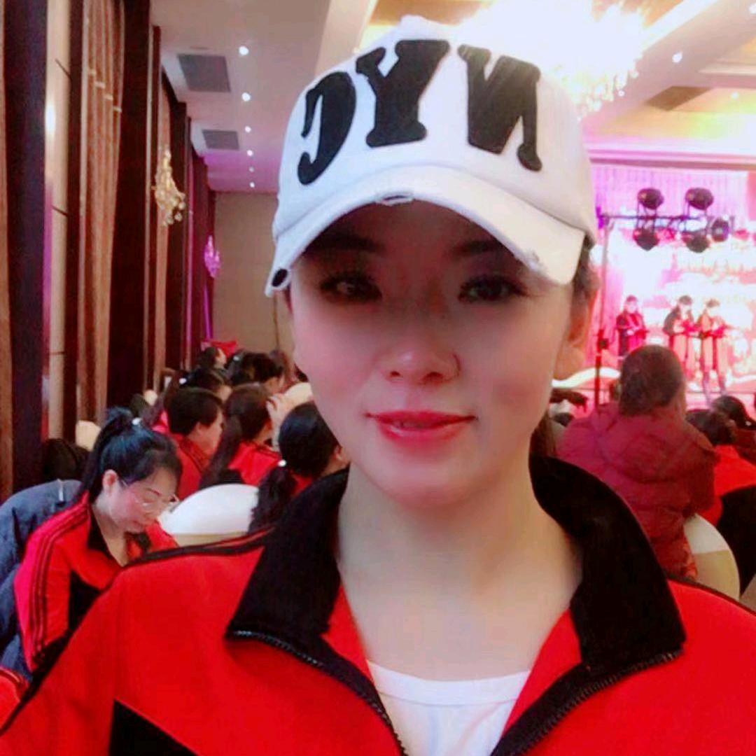 丽丽爱跳舞