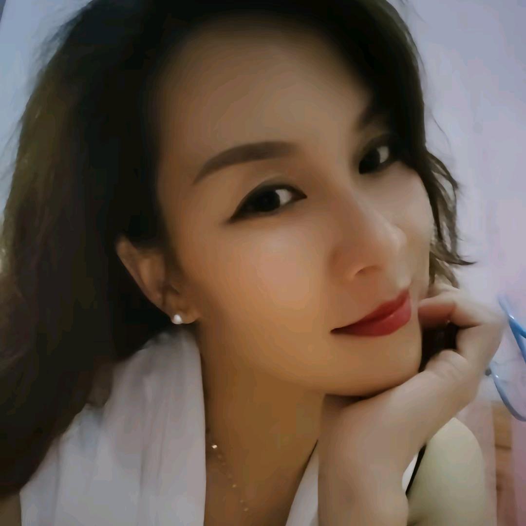 姹紫嫣紅