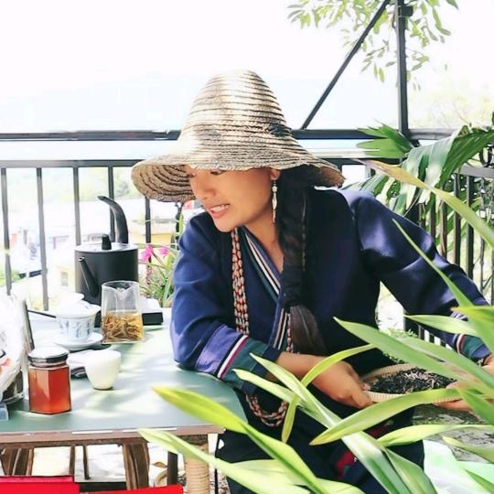 滑竹梁子蚌龙老寨44号（阿布说）