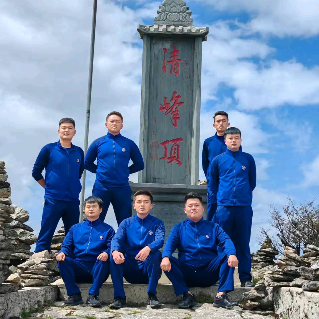 一抹火焰蓝