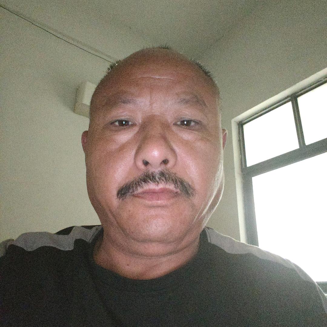 胡子发哥