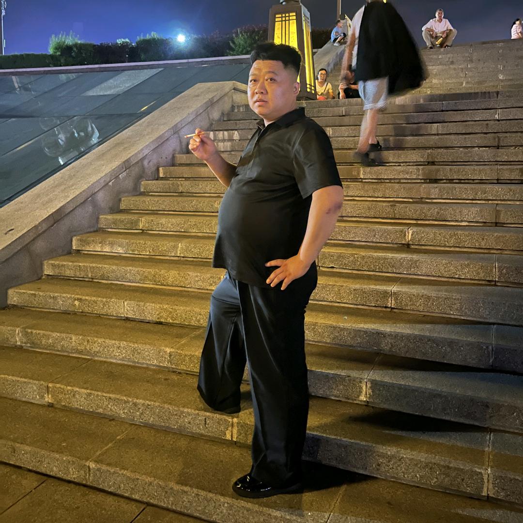 杨三胖（啷哩哏当）