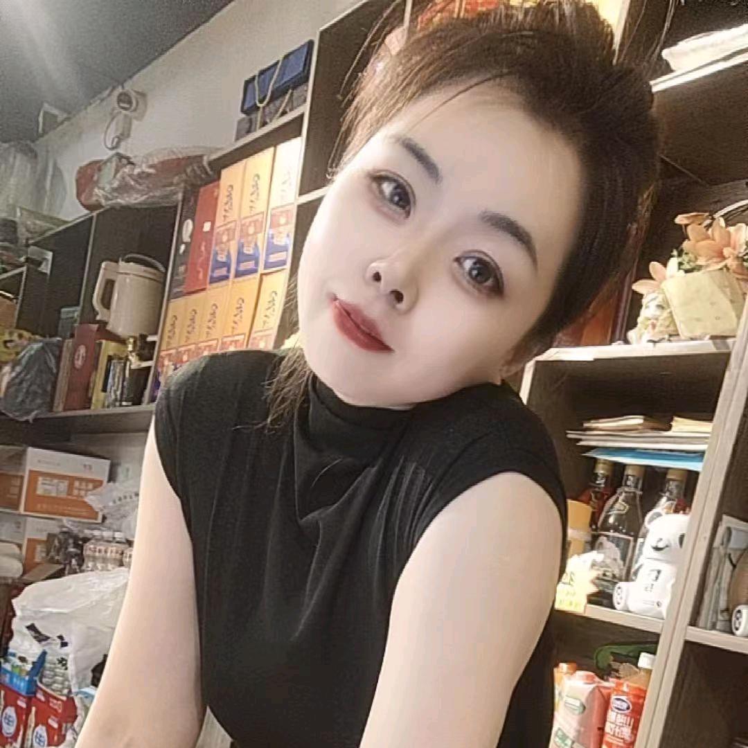 菏泽定陶幸福小院柴火炖鸡项敏