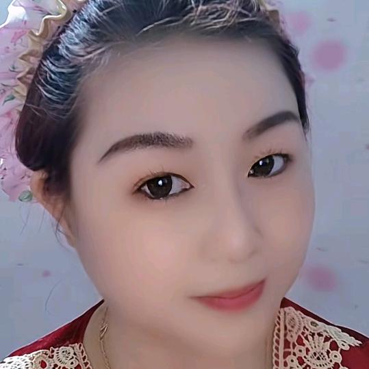 胡秀英，单身