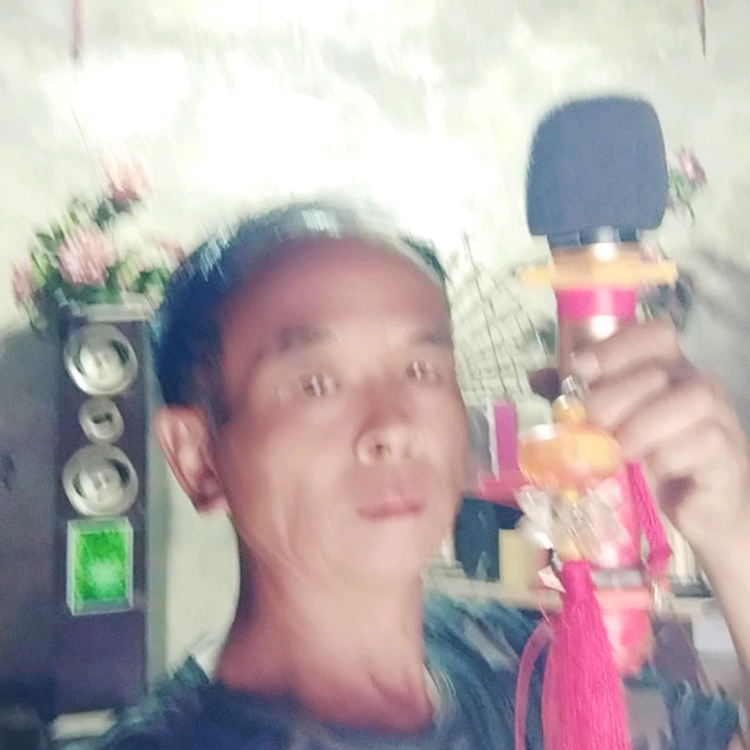 中國我愛你？最愛唱情歌的人那就是我关春群