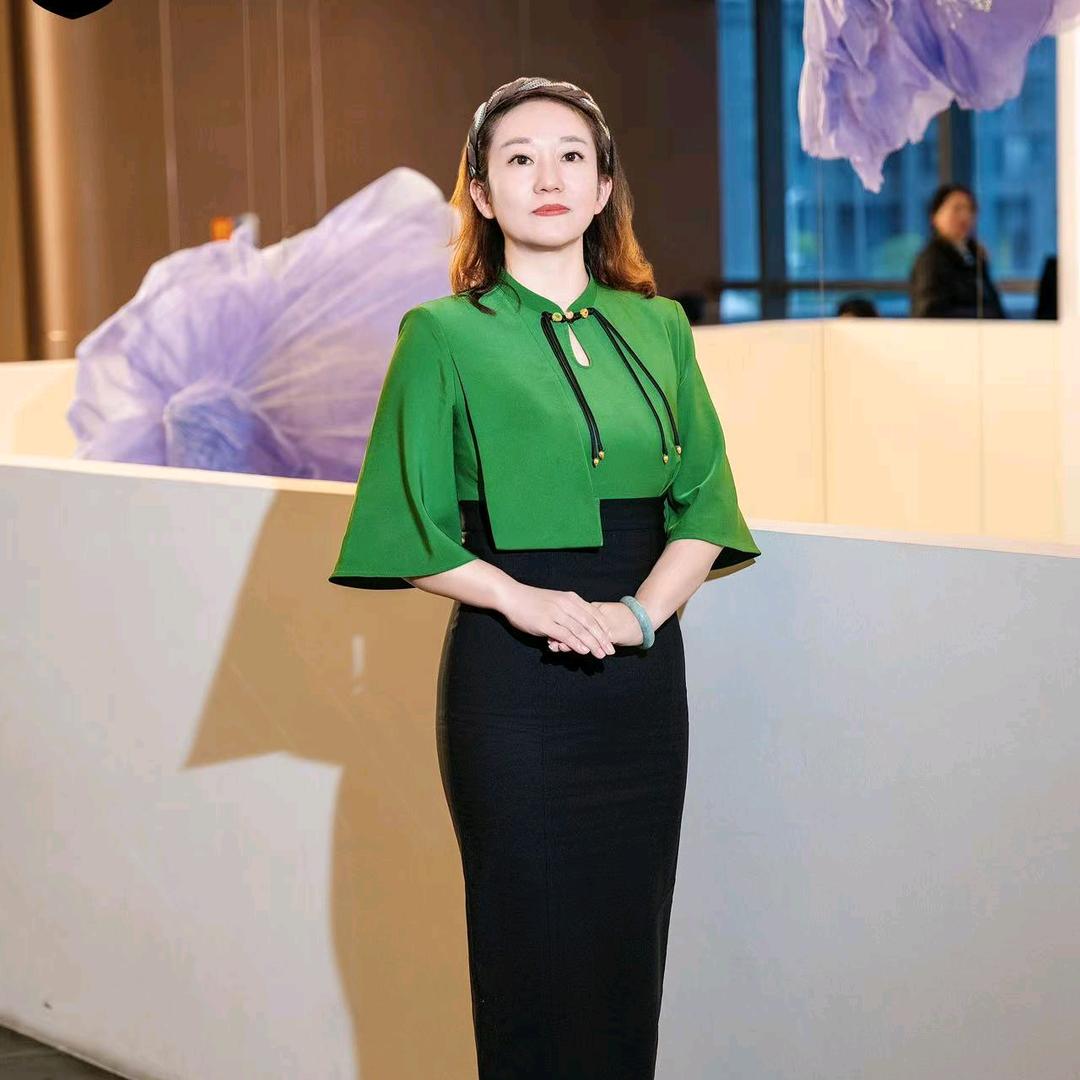 凯里卖灯饰的小姐姐