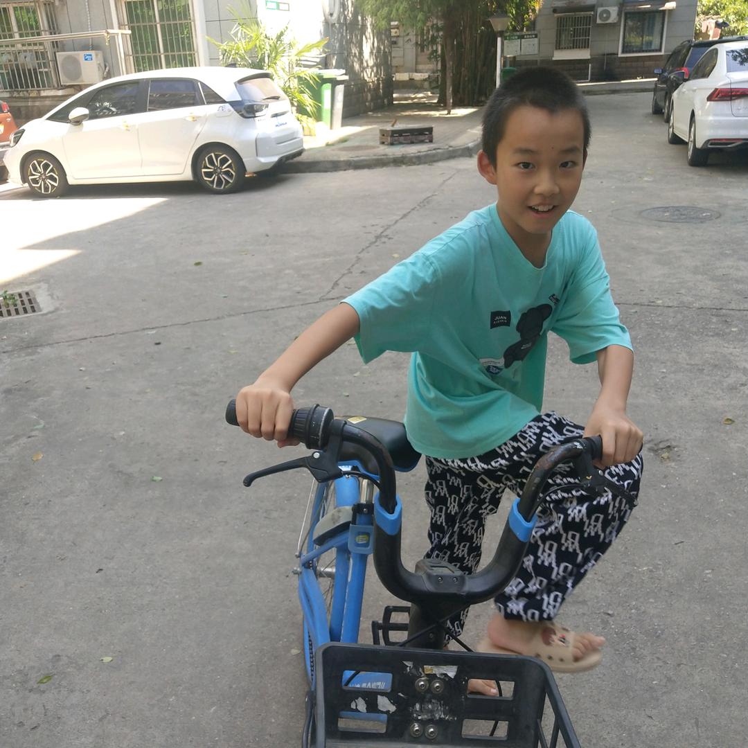 李萍