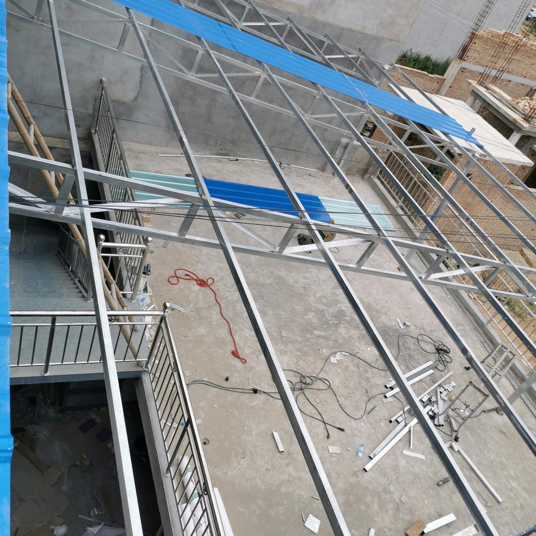 专业断桥门窗彩钢棚制作