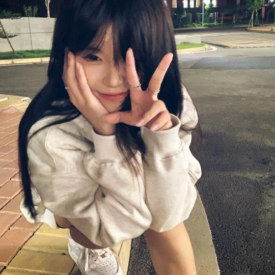 Hu
