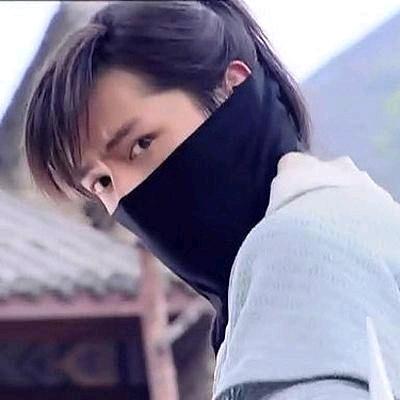 肉不外漏