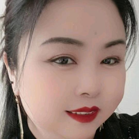 好好珍惜身边人懂比爱更重要。爱是自私的。