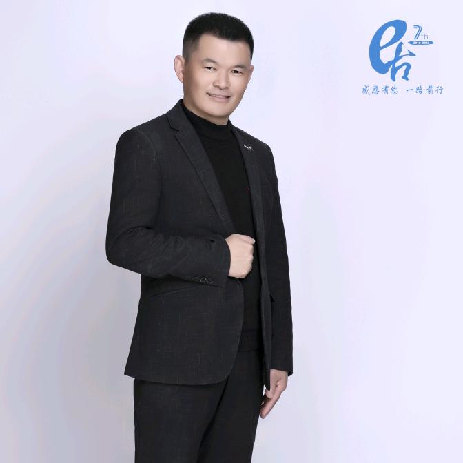 广元老何聊门窗