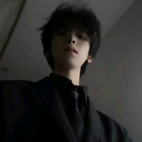 烟酒不沾好青年🏸