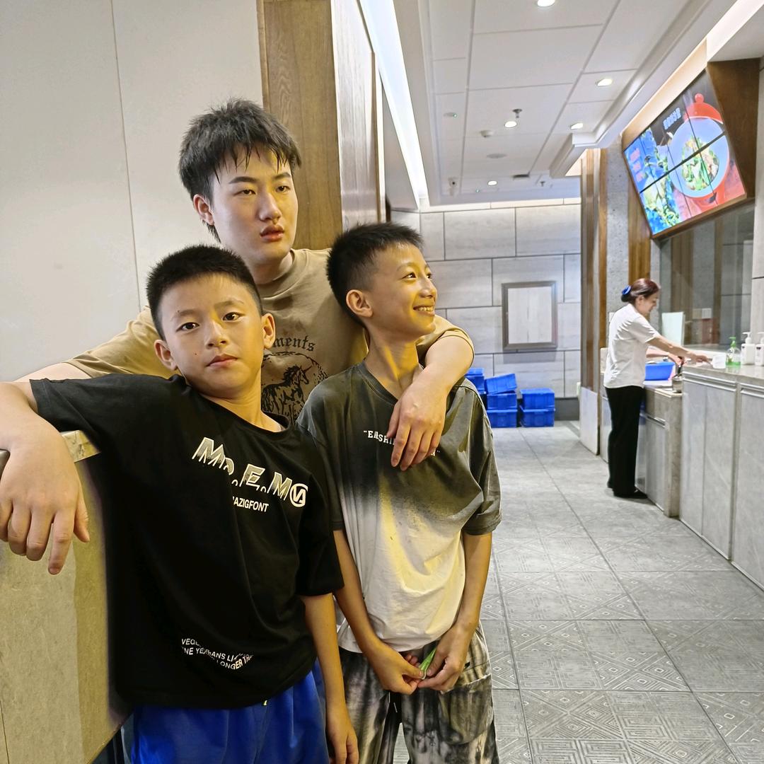 桂阳小何石磨肠粉店