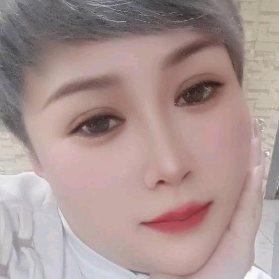 一个人沉默，冬宝宝