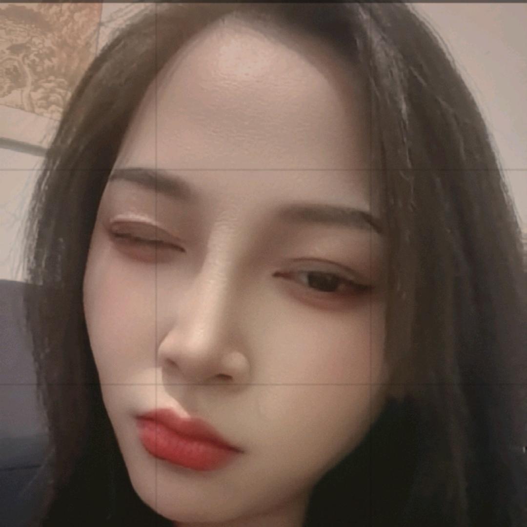 (๐•̆ ·̭ •̆๐)