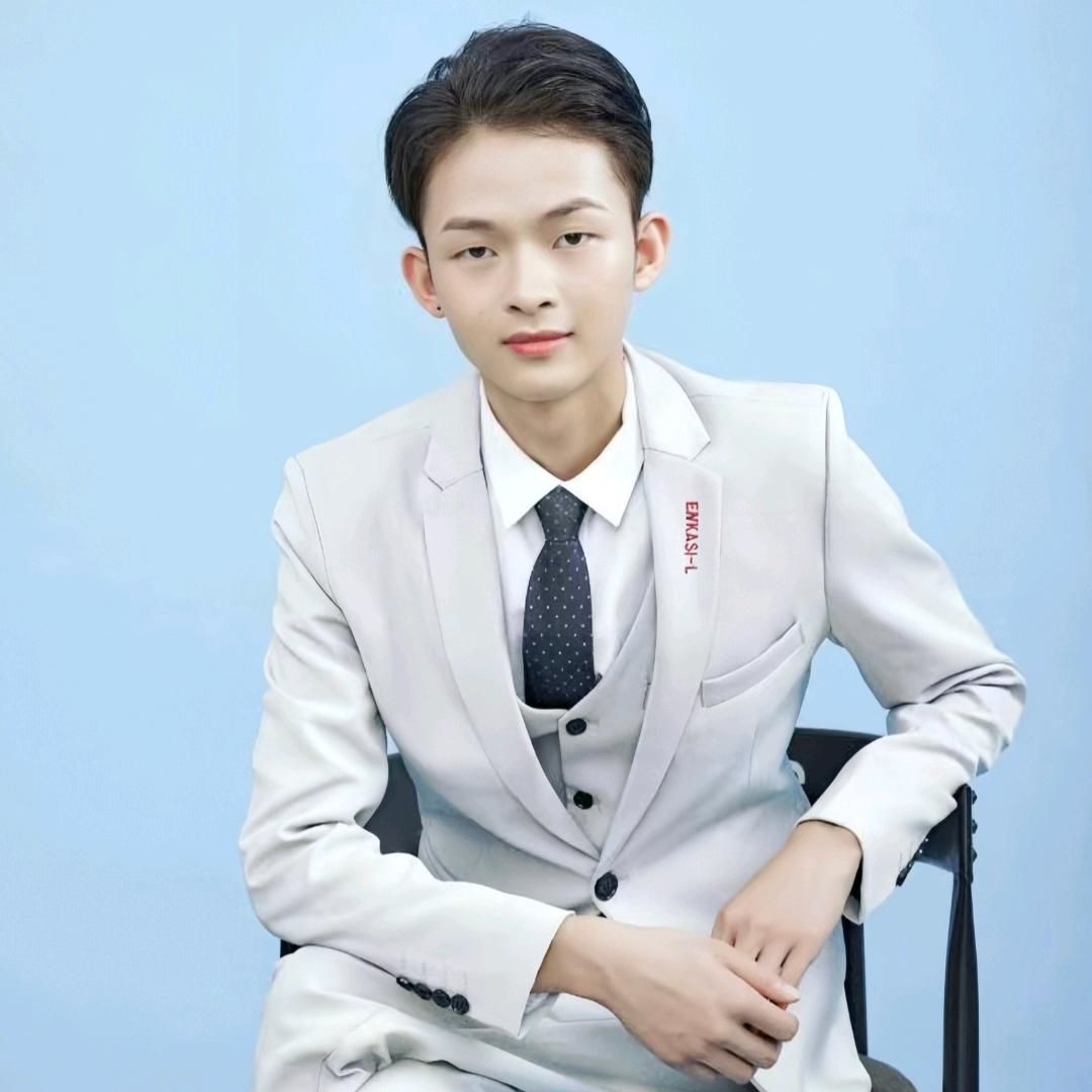 唯丝  艾伦AIan