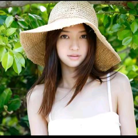 彩红服饰