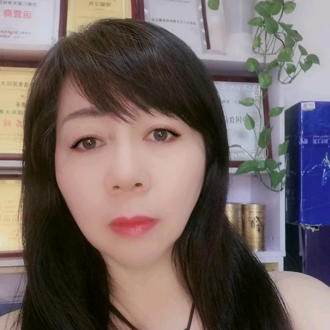 粘人的小猫