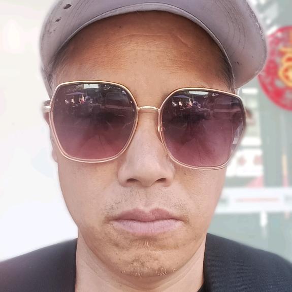 天上人间，玉皇大帝。王木娘娘。圣母娘娘。