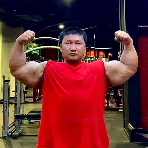 很年轻很年轻的小李（DY铁馆）