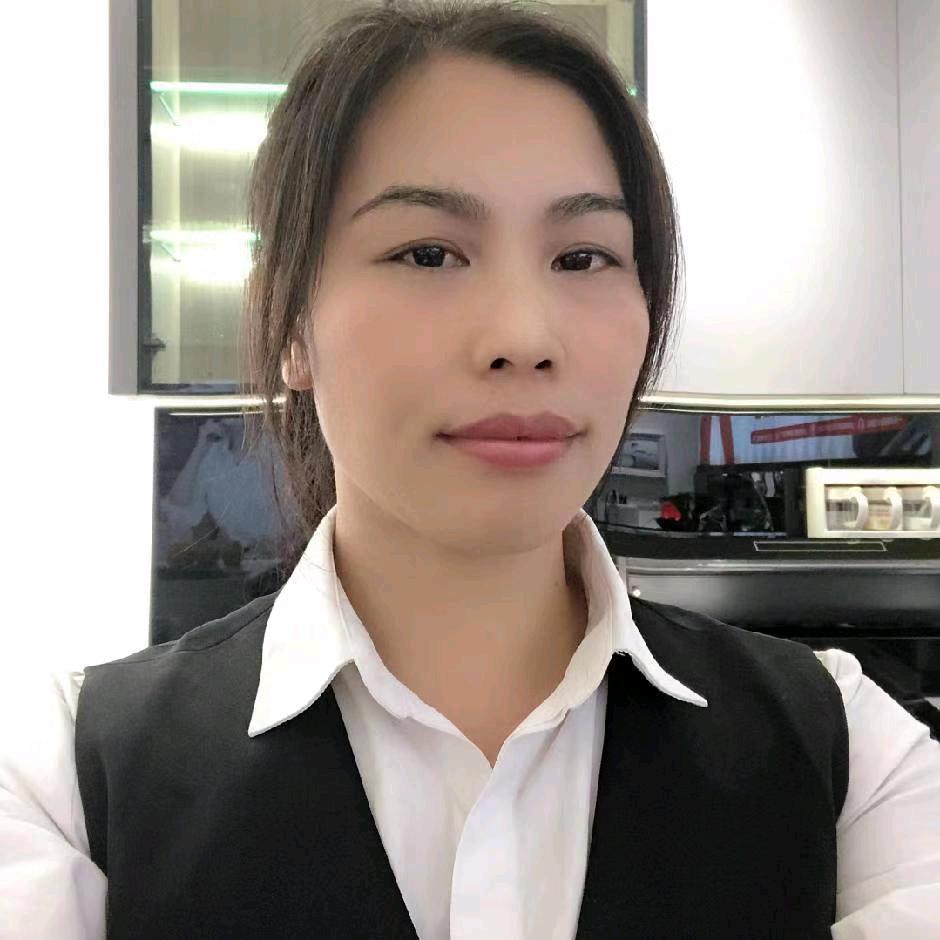 帅丰集成灶广州店英姐