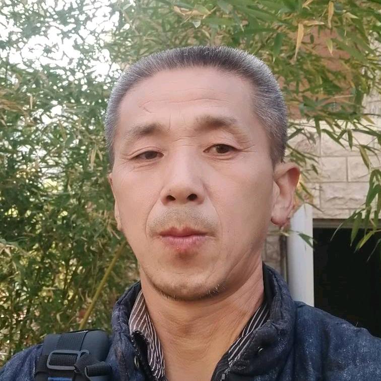 在你身边不是因为你富有liang