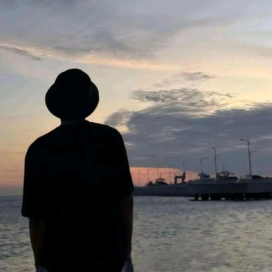 𝑯𝒖𝒉𝒆。
