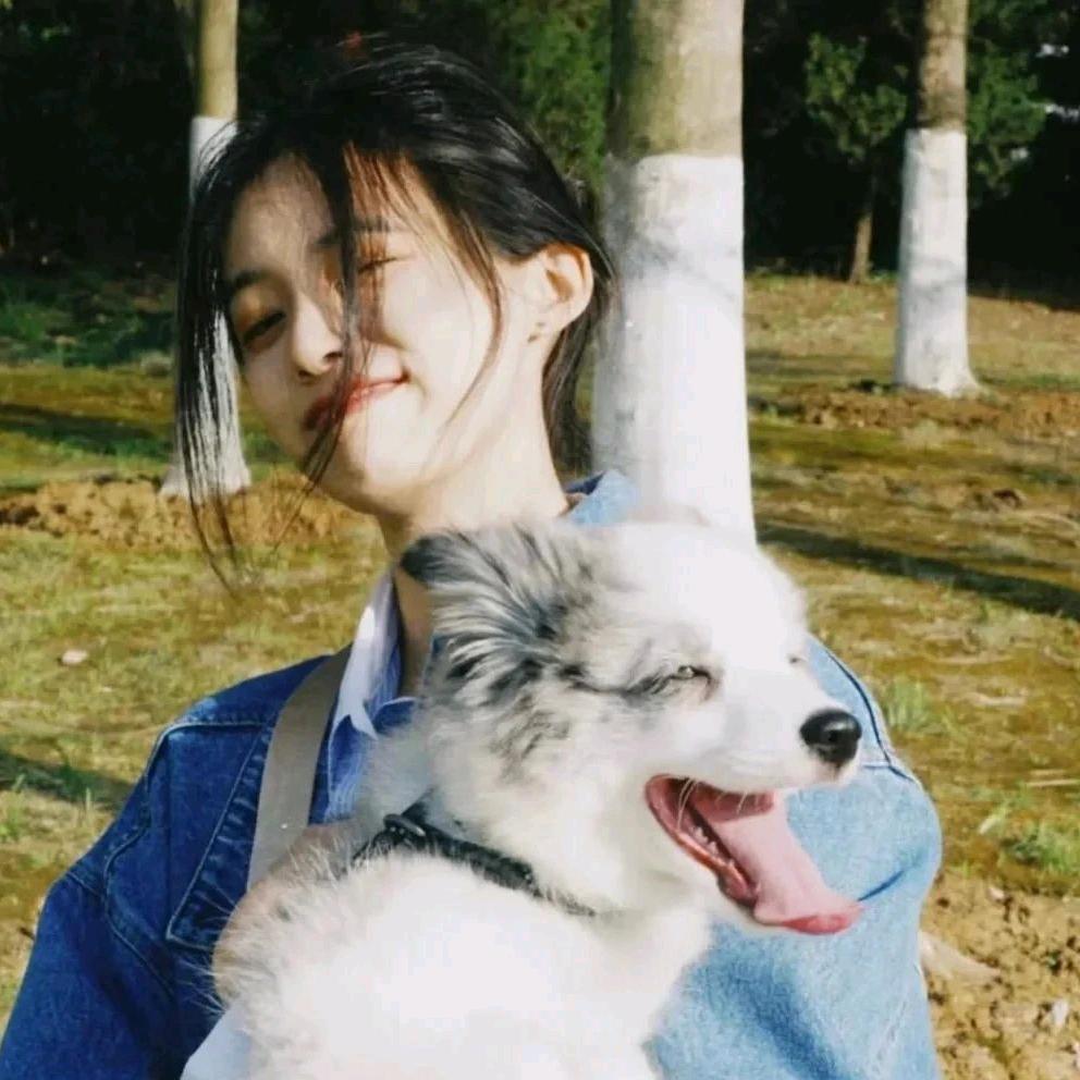 在等月亮嘛.^