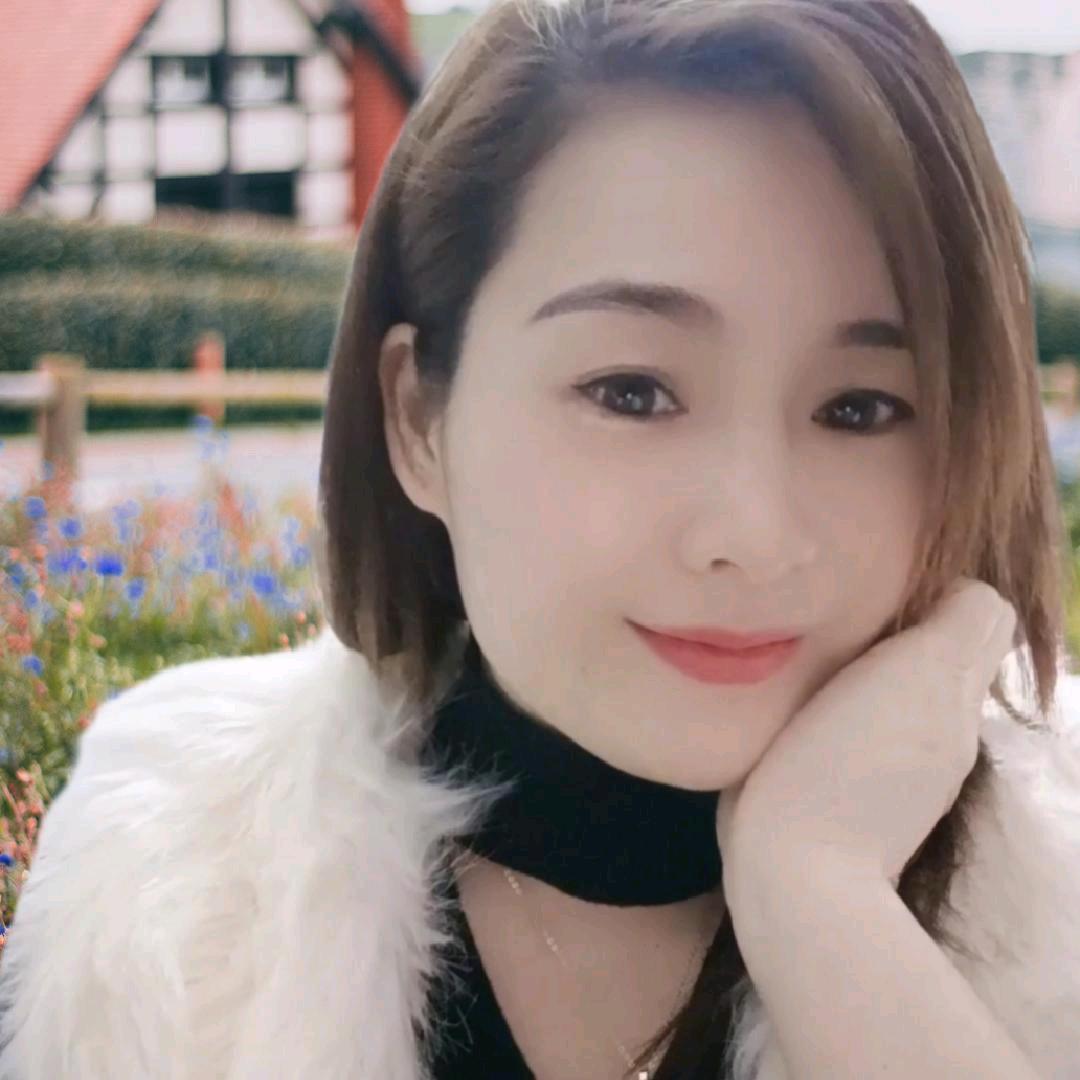 漫林微笑