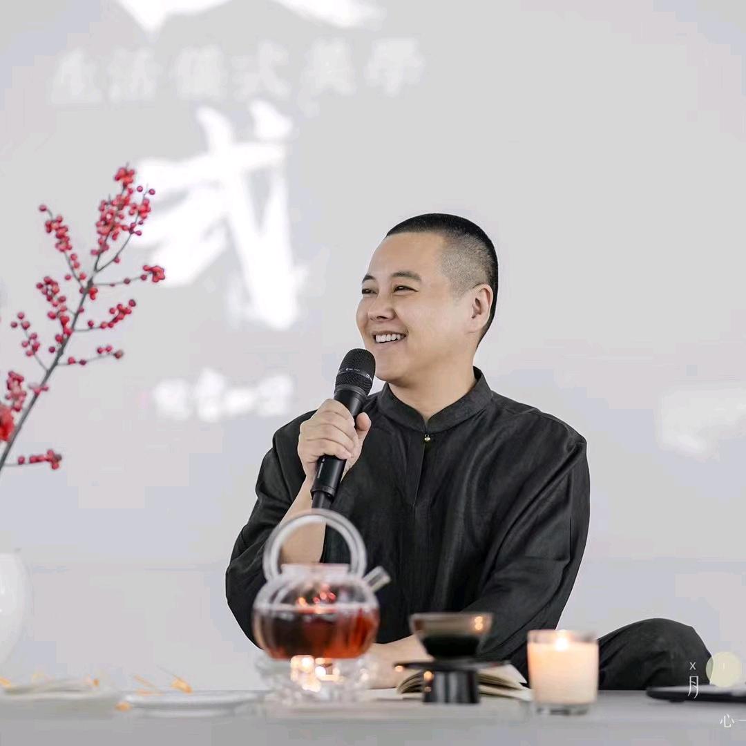 施威先生愈心
