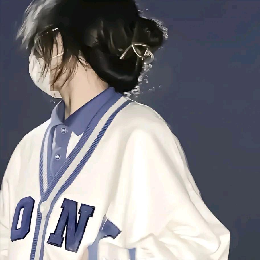 袅袅🦁